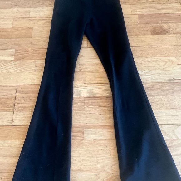 NWT BCBGMAXAZRIA BLACK FAUX SUEDE FLARED LEGGINGS PANTS XS $178 - Picture 5 of 9